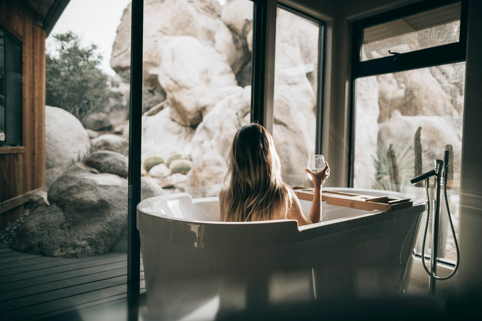 Cold Plunge: Benefits & Side Effects